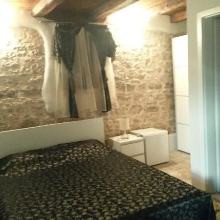 Grof Affittacamere 3*