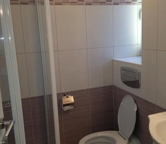 Grof 게스트하우스 Tar-Vabriga